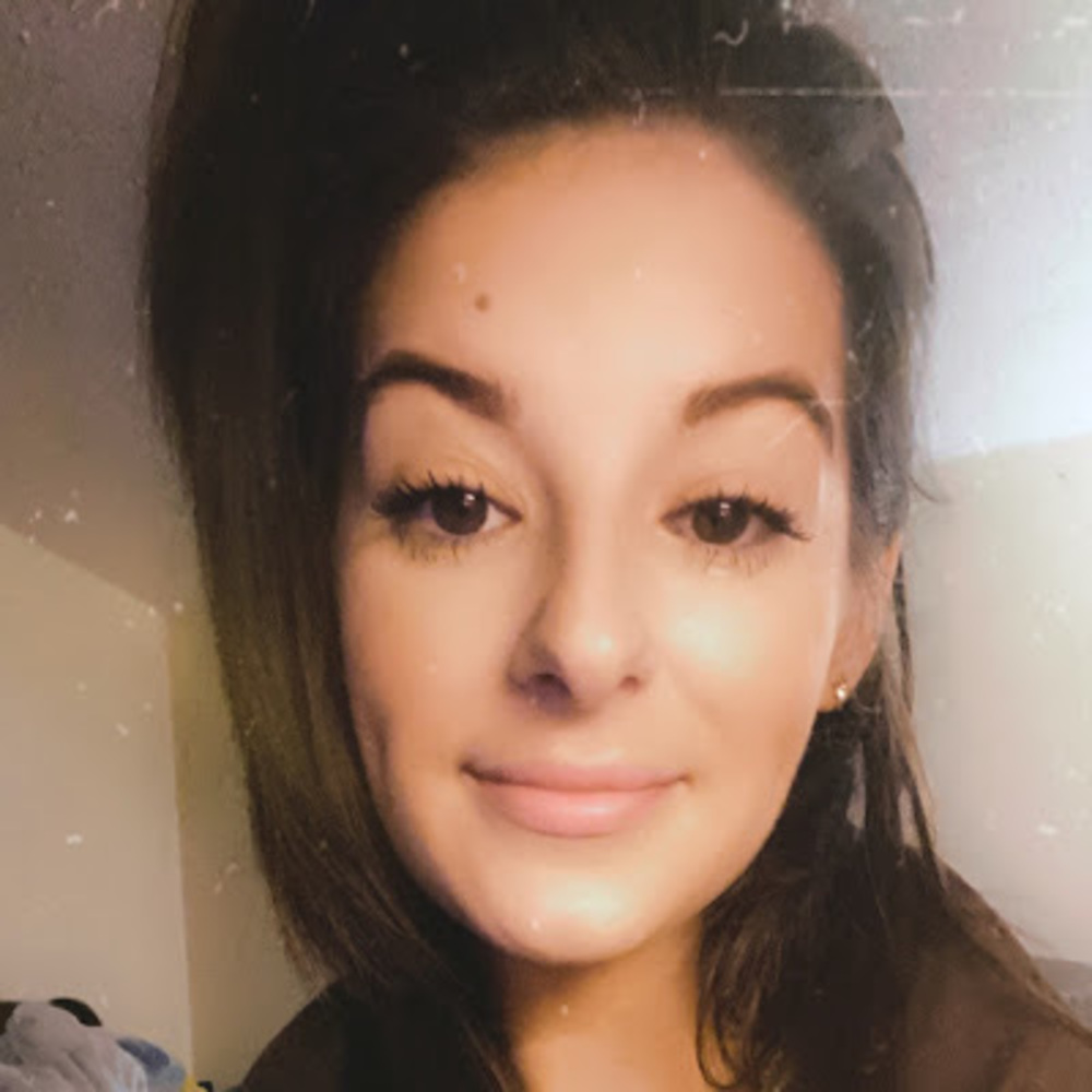 Meet your Posher, Casey